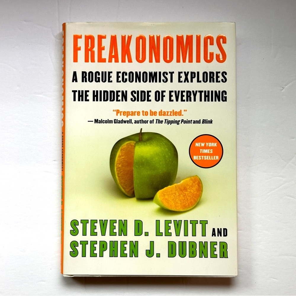 Freakonomics by Steven D. Levitt & Stephen J. Dubner | Economics| Hardcover Book